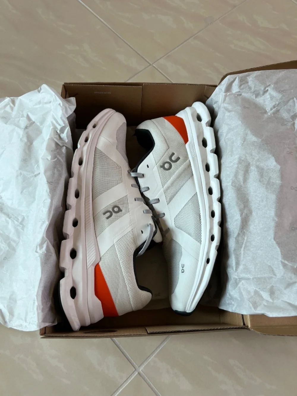 0040 ON Cloudrunner Men's Undyed-White / Flame US 13